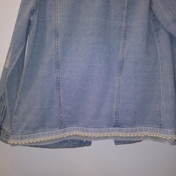 💚FINAL SALE PRICE💚 Light Blue Denim Jacket - Picture 8 of 8